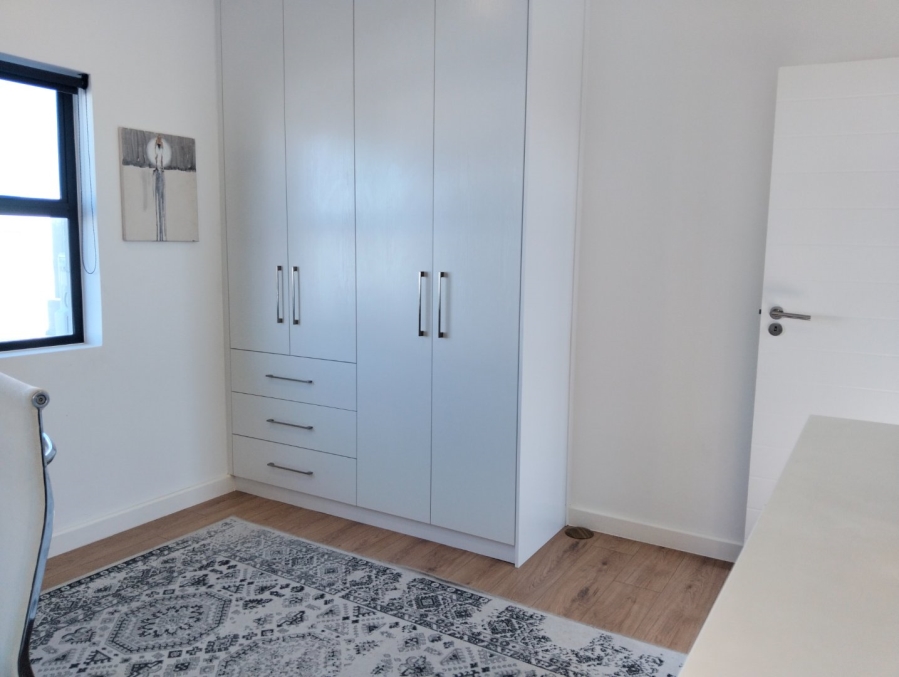 To Let 3 Bedroom Property for Rent in Sandown Western Cape